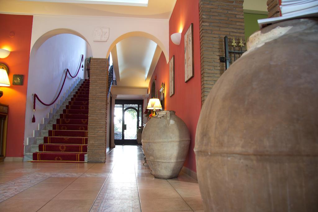 פומפיי Hotel Degli Amici מראה חיצוני תמונה